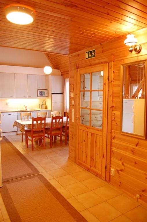 Lomaperkkioe Apartments Вуокатті Номер фото